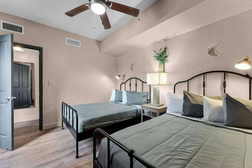Apartamento Designer Corner 3br/2ba - Disney, Universal, Convention Center & Seaworld Orlando