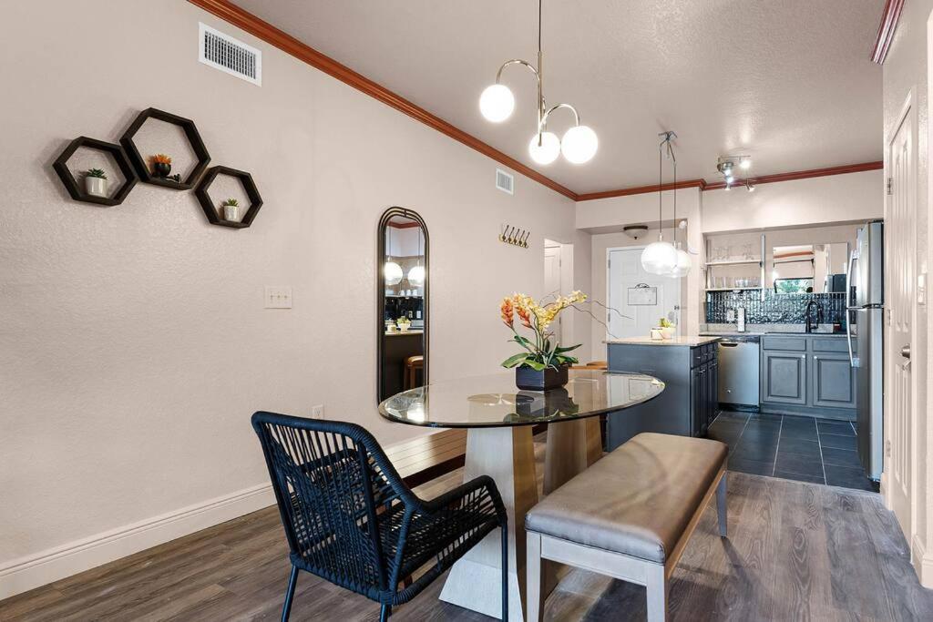 Apartamento Designer Corner 3br/2ba - Disney, Universal, Convention Center & Seaworld *
