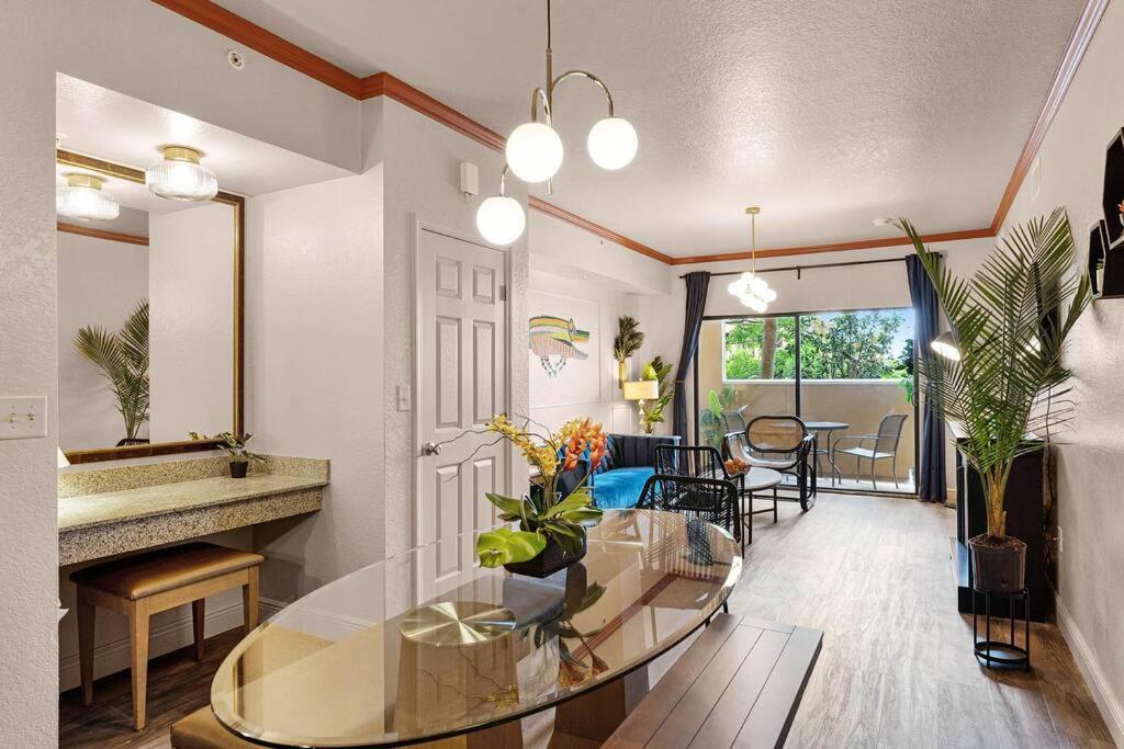 Designer Corner 3br/2ba - Disney, Universal, Convention Center & Seaworld Apartamento *